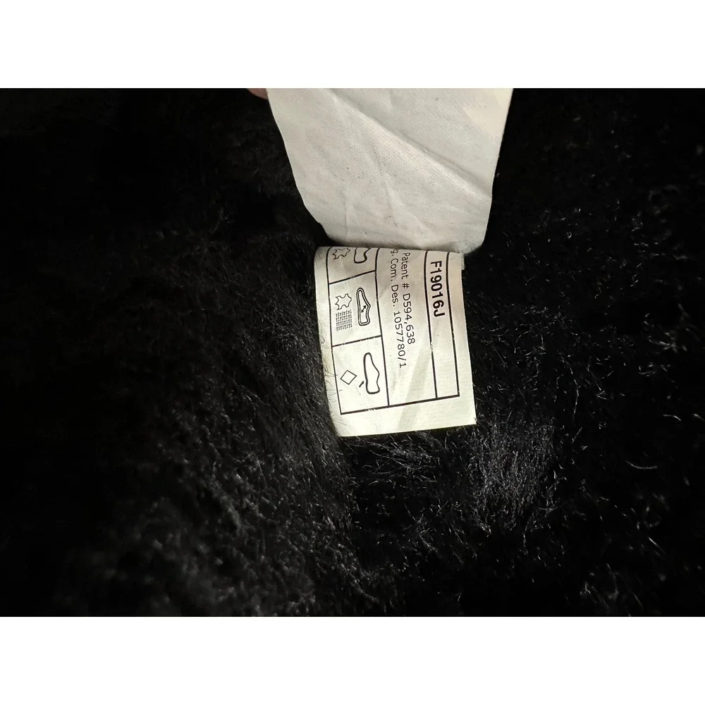 UGG classic mini